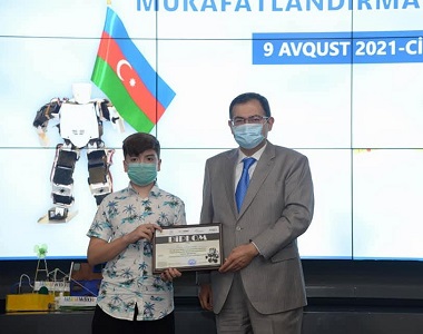 Mükafatlandırılma mərasimi